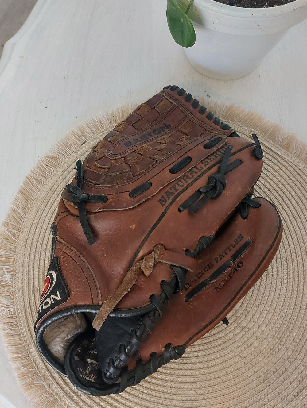 Easton Tanned Leather Baseball Glove NAT 40 12 1/2 Inch Pattern USA Right Hand